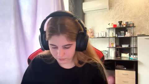 Mira Manson online show from October 6, 9:40 am