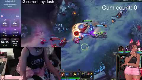 Snapshot of tentaclesareppl chatting on December 1, 3:22 am Nexu online show from December 1, 3:22 am