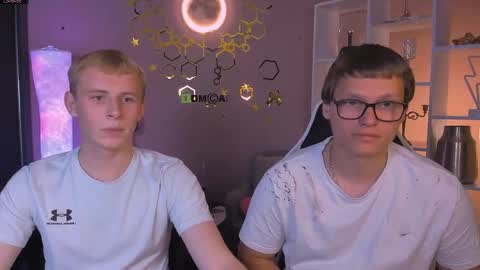 Snapshot of teo_sol chatting on May 27, 7:22 pm teo_sol online show from May 27, 7:22 pm