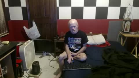 Snapshot of terdy2366 chatting on December 22, 1:12 am terdy2366 online show from December 22, 1:12 am