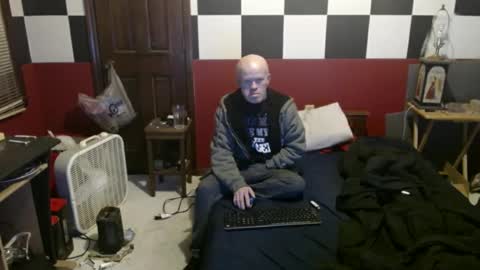 Snapshot of terdy2366 chatting on January 10, 2:25 am terdy2366 online show from January 10, 2:25 am