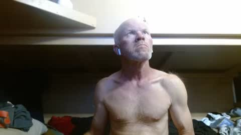 Snapshot of terdy2366 chatting on September 10, 4:12 am terdy2366 online show from September 10, 4:12 am