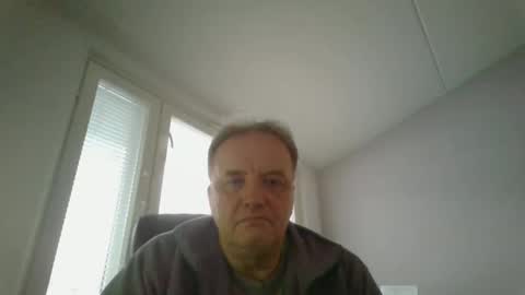 Snapshot of tero007 chatting on January 31, 8:11 am tero007 online show from January 31, 8:11 am