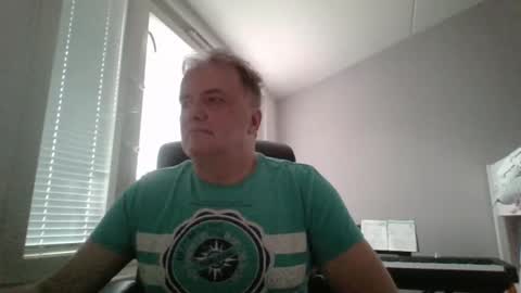 Snapshot of tero007 chatting on September 18, 9:11 am tero007 online show from September 18, 9:11 am