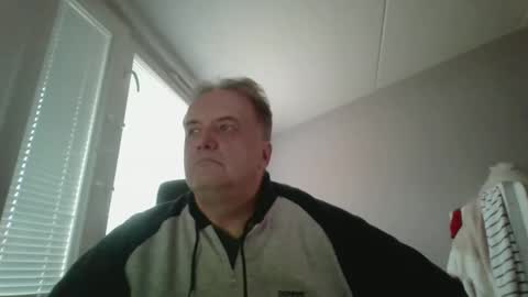 Snapshot of tero007 chatting on October 9, 7:17 am tero007 online show from October 9, 7:17 am