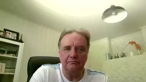 Snapshot of tero007 chatting on May 21, 8:10 am tero007 online show from May 21, 8:10 am