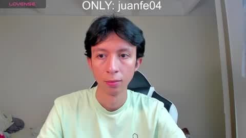 Juanfe  online show from December 6, 9:21 am