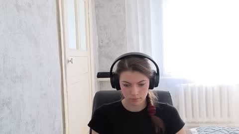 Anny Simpson online show from September 27, 6:18 am