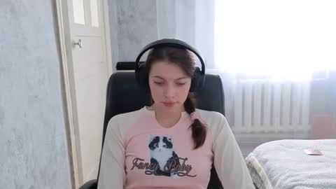 Anny Simpson online show from October 29, 4:26 am