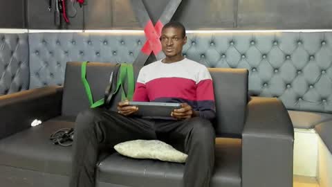 Snapshot of terranze_z chatting on October 14, 3:29 am terranze_z online show from October 14, 3:29 am