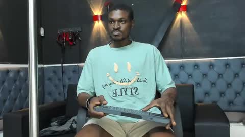 Snapshot of terranze_z chatting on November 3, 8:21 pm terranze_z online show from November 3, 8:21 pm