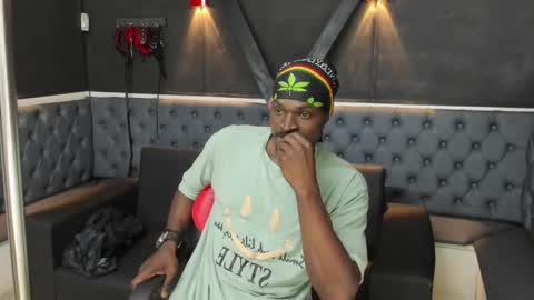 Snapshot of terranze_z chatting on November 6, 7:04 pm terranze_z online show from November 6, 7:04 pm