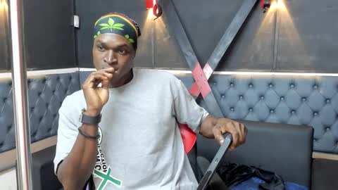 Snapshot of terranze_z chatting on December 4, 7:11 pm terranze_z online show from December 4, 7:11 pm