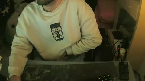 Snapshot of terwosdex chatting on December 13, 11:21 pm terwosdex online show from December 13, 11:21 pm