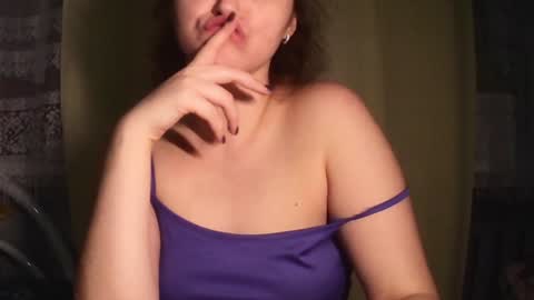 Tessa online show from December 18, 3:55 pm