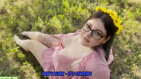 Snapshot of tessa_bbw chatting on June 14, 6:59 am tessa_bbw online show from June 14, 6:59 am