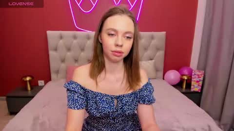Tessa 3 online show from February 17, 1:25 am