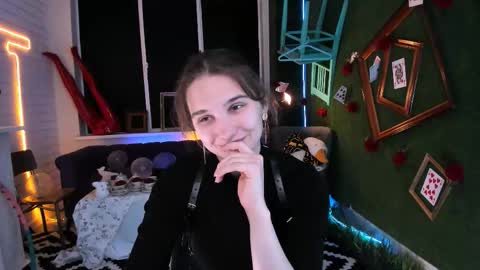 Tessa online show from September 26, 5:33 am