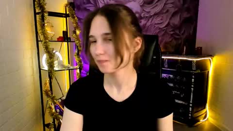 Tessa online show from December 3, 9:18 am