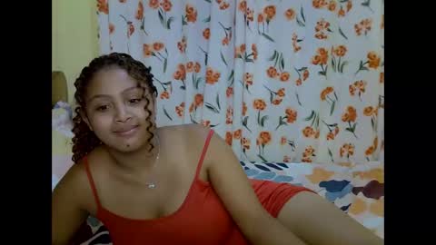 Snapshot of tessmia chatting on April 22, 7:15 pm tessmia online show from April 22, 7:15 pm