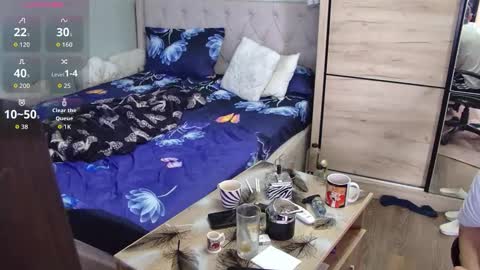 deea69 online show from April 11, 11:25 am