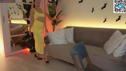 Snapshot of tesssahart chatting on November 3, 2:07 pm TessaHart online show from November 3, 2:07 pm