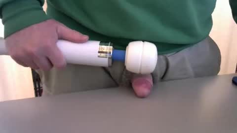 Test the Chat online show from October 12, 6:51 pm