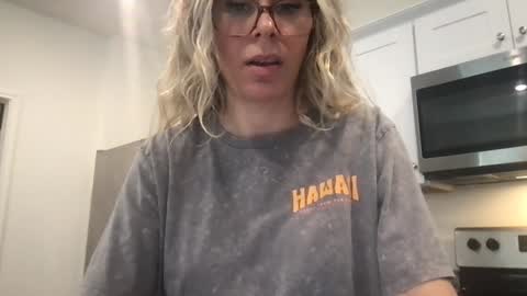 Daphne Summers online show from October 28, 4:31 pm