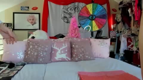 peachy online show from January 24, 8:54 pm