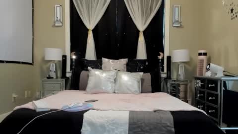 peachy online show from March 12, 7:20 pm