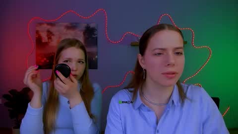 Snapshot of teya_starling chatting on February 27, 8:47 am teya_starling online show from February 27, 8:47 am