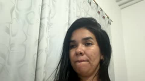 Snapshot of tezza_smith chatting on April 13, 2:39 am tezza smith online show from April 13, 2:39 am