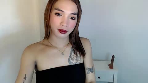 Snapshot of tgirl_jasmine1 chatting on January 10, 11:22 am Vanessa online show from January 10, 11:22 am