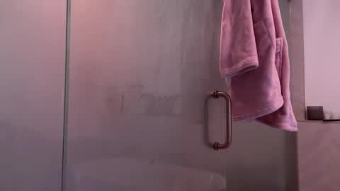 Snapshot of tgirltoesx chatting on November 26, 9:27 pm babygirlmami online show from November 26, 9:27 pm