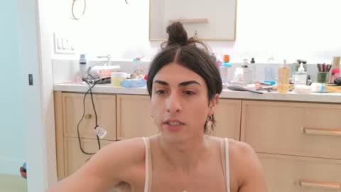babygirlmami online show from May 20, 6:36 pm