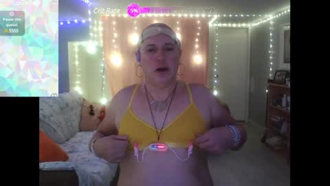 Snapshot of tglacey chatting on February 24, 1:21 pm lacey online show from February 24, 1:21 pm