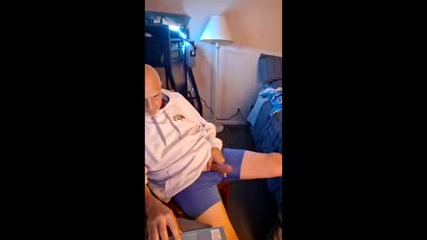 Snapshot of tgrizzthestarseed chatting on April 5, 8:11 am tgrizzthestarseed online show from April 5, 8:11 am