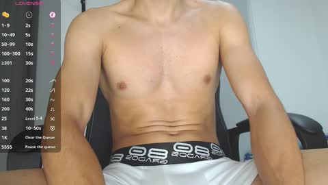 Snapshot of th_russ chatting on December 24, 12:22 pm INSTAGRAM Th1rss online show from December 24, 12:22 pm