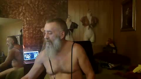 Snapshot of tha_commander69 chatting on December 27, 2:12 pm tha Commander69 online show from December 27, 2:12 pm