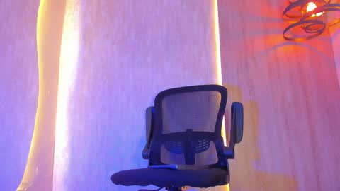 thaddeus king online show from January 3, 8:22 pm