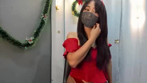 Snapshot of thaidancer chatting on December 25, 1:42 am CJ online show from December 25, 1:42 am