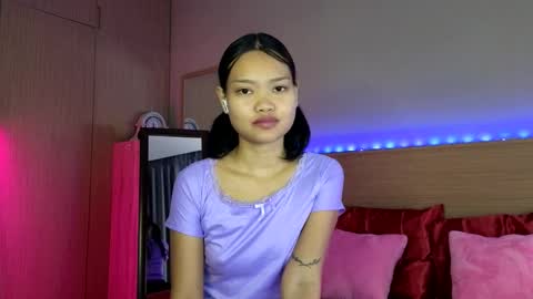 Snapshot of thailand4you chatting on October 12, 4:39 pm AbbieThai online show from October 12, 4:39 pm