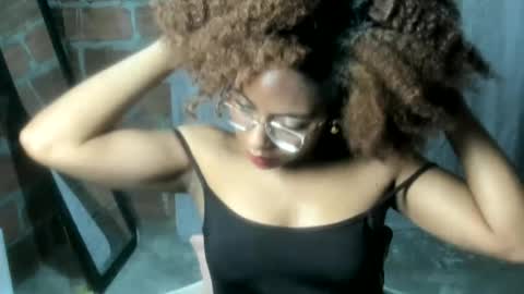 thaimy_ online show from July 3, 2:29 am