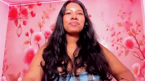 Snapshot of thais_waldrof chatting on February 4, 1:13 am Andreina online show from February 4, 1:13 am