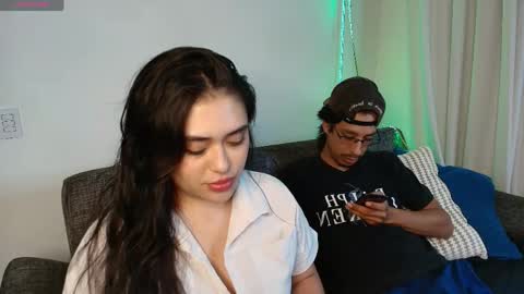 Snapshot of thaisadara24 chatting on May 8, 11:21 pm T H A I S online show from May 8, 11:21 pm