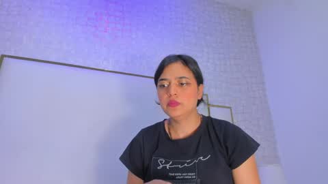 Snapshot of thalia888_ chatting on April 13, 7:08 pm thalia888_ online show from April 13, 7:08 pm
