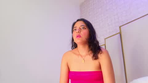 Snapshot of thalia888_ chatting on June 11, 7:12 pm thalia888_ online show from June 11, 7:12 pm