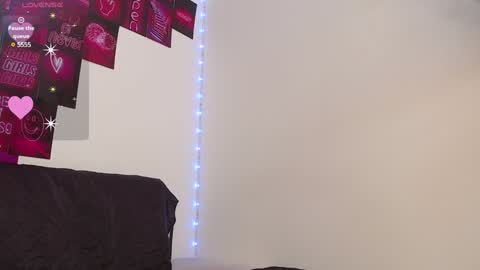  Thalia Anderson  online show from January 12, 7:10 pm