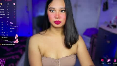 Snapshot of thalia_houston69 chatting on April 2, 6:11 am Ms. Thalia online show from April 2, 6:11 am