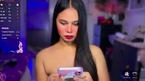 Snapshot of thalia_houston69 chatting on April 23, 4:42 pm Ms. Thalia online show from April 23, 4:42 pm